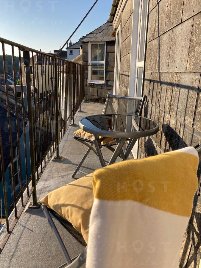 Looe With A View - Entire Apartment With Free Allocated Parking Exteriör bild